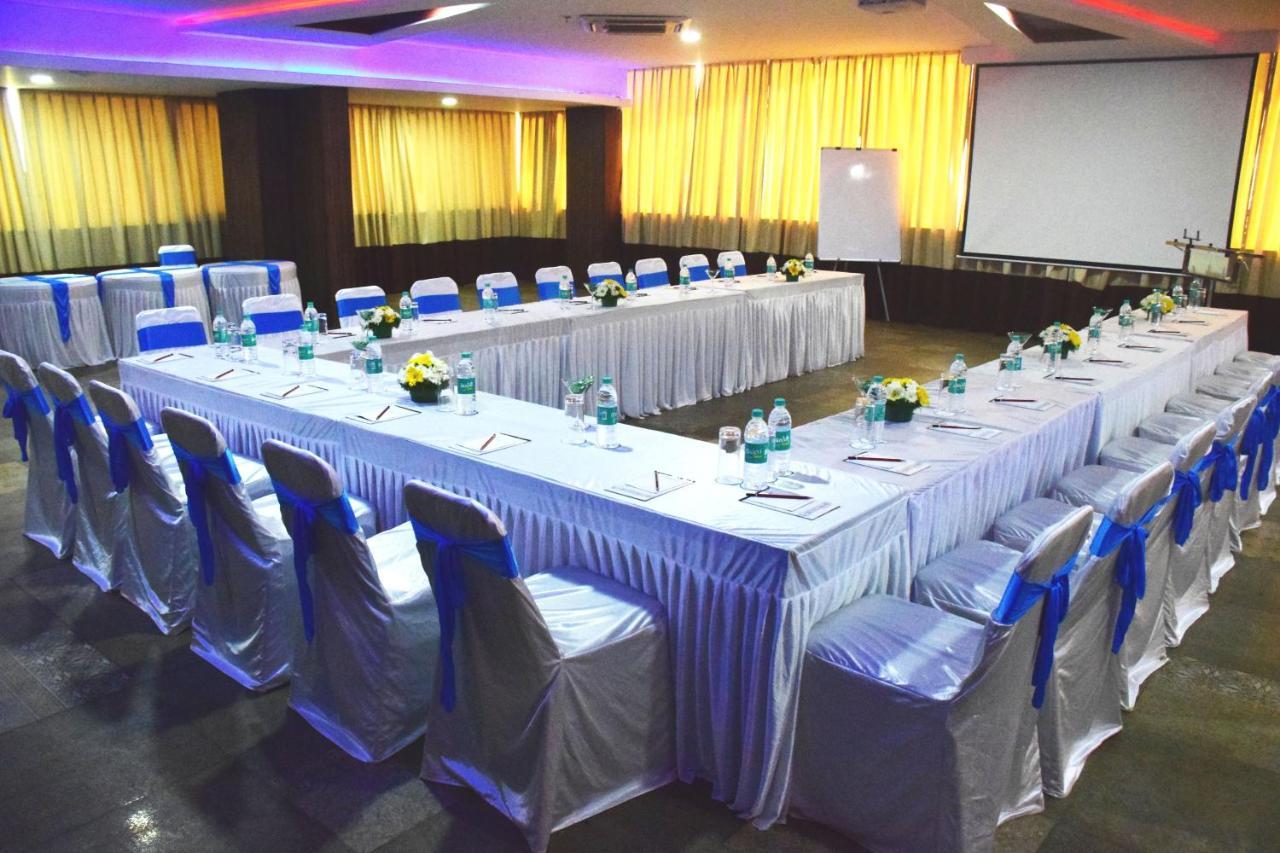 Hotel Citrus Prime Candolm, Goa Candolim Zewnętrze zdjęcie